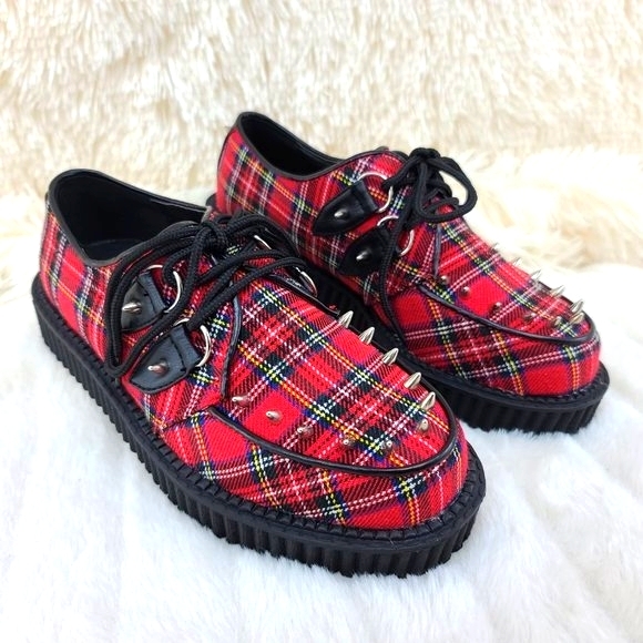 Demonia Red Plaid Platform Creeper w/ Cone Spikes - Picture 2 of 10